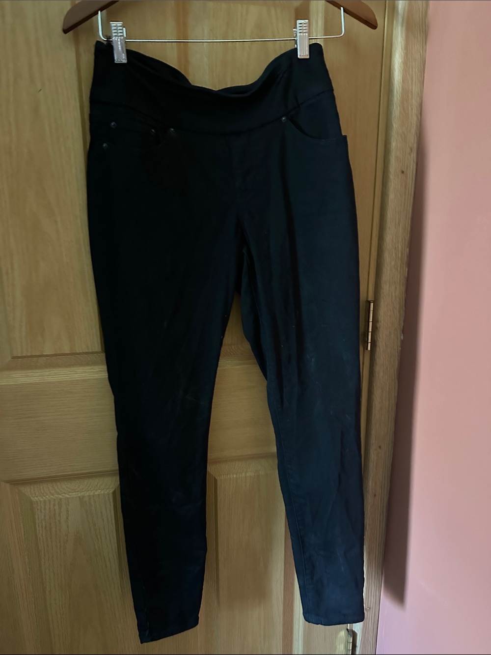 Women's Black Ponte Skinny Pants
